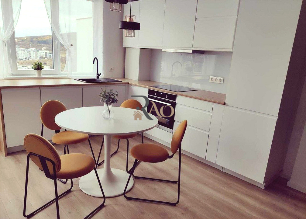 Apartament cochet, 2 camere, parcare, zona Vivo!