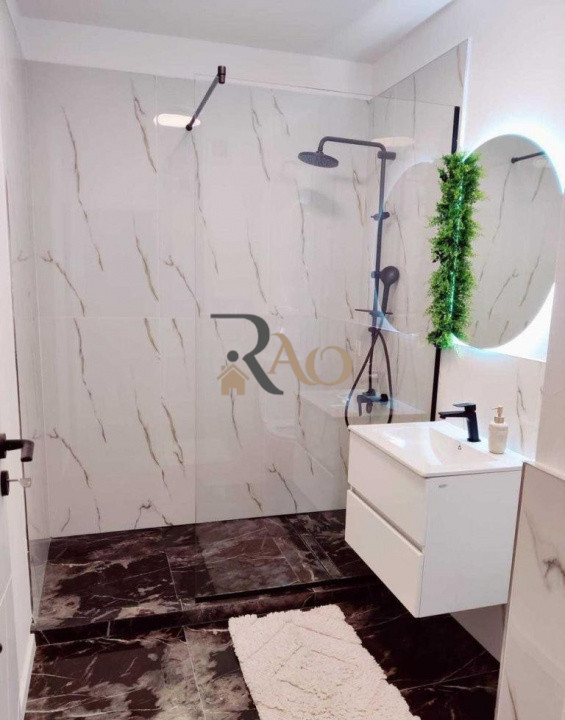 Apartament cochet, 2 camere, parcare, zona Vivo!