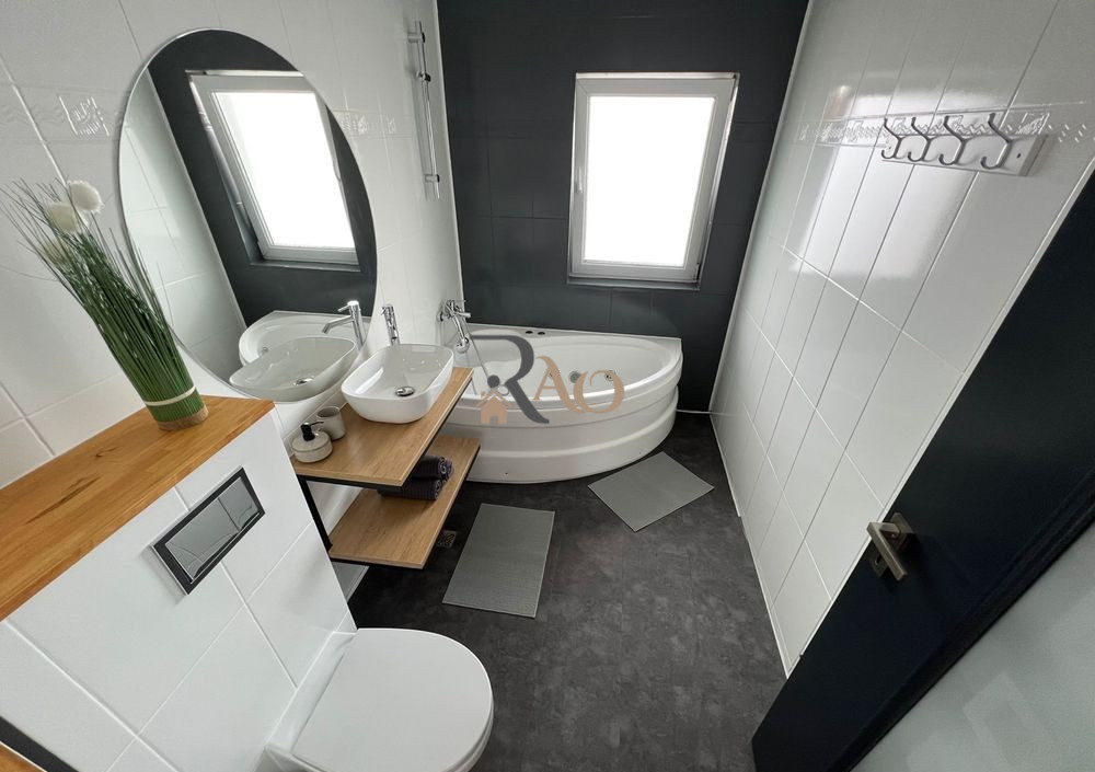 Apartament cochet cu 2 camere, 51mp, A.C, zona Eroilor!