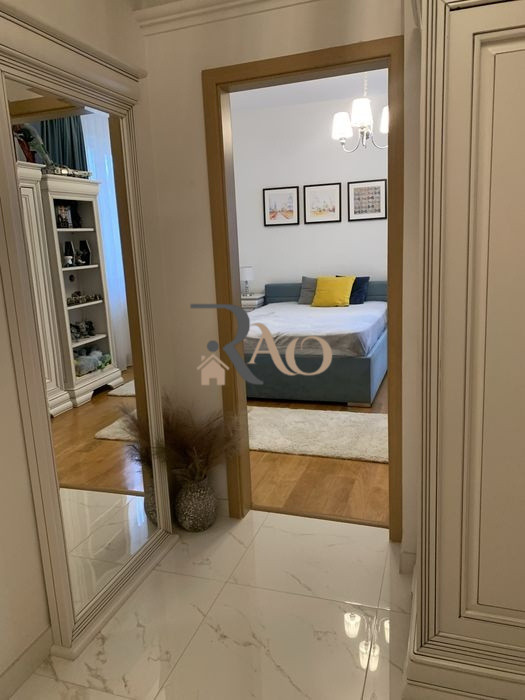 Apartament spatios, 3 camere, LUX, garaj, zona Alverna-Gheorgheni!
