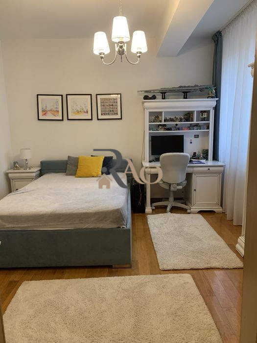 Apartament spatios, 3 camere, LUX, garaj, zona Alverna-Gheorgheni!