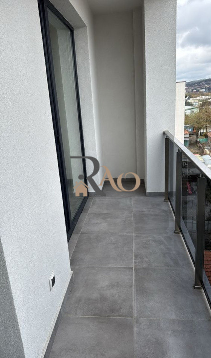 Ap cochet, 2 camere, terasa, zona strazii Campina-Marasti!