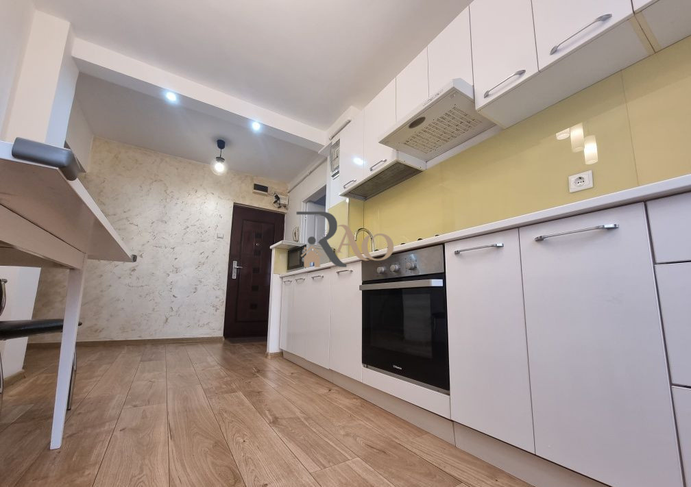 Apartament cu 3 camere, 68mp, decomandat, zona strazii Aurel Vlaicu!