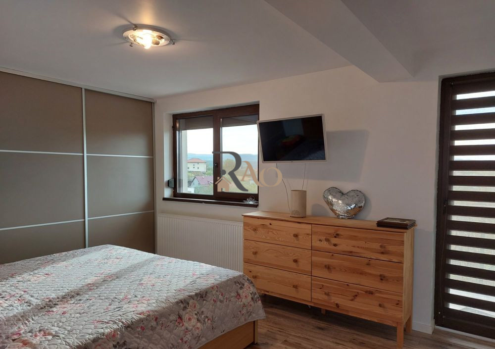 Casa individuala la cheie, 4 camere, 150mp, teren de 504mp, zona Dezmir!