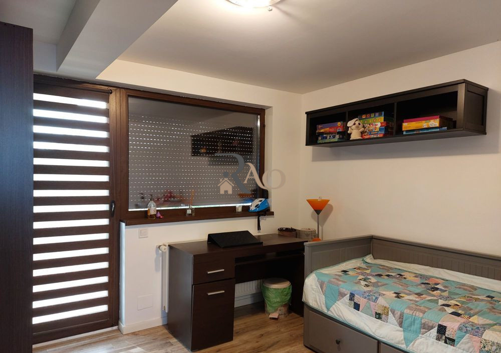 Casa individuala la cheie, 4 camere, 150mp, teren de 504mp, zona Dezmir!
