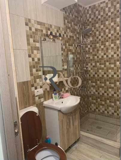 Apartament cu 2 camere, 50mp, zona strazii Bizusa!