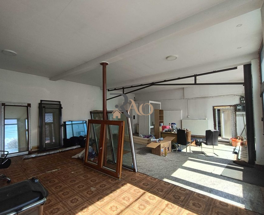 Spatiu comercial cu vitrina la strada, 70mp, parcare, zona Dambul Rotund!
