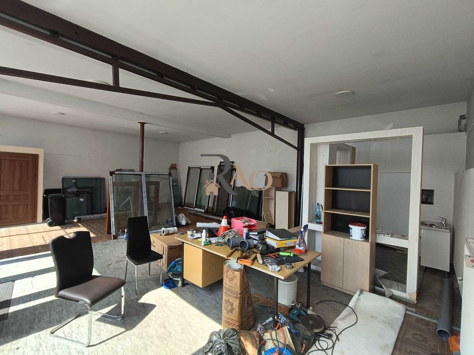 Spatiu comercial cu vitrina la strada, 70mp, parcare, zona Dambul Rotund!