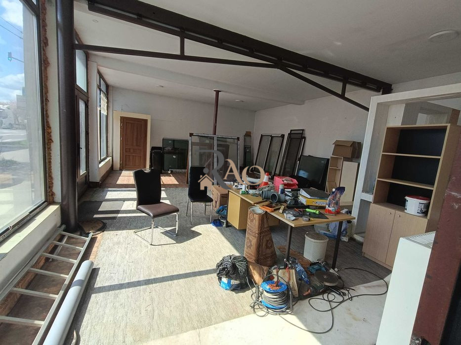Spatiu comercial cu vitrina la strada, 70mp, parcare, zona Dambul Rotund!