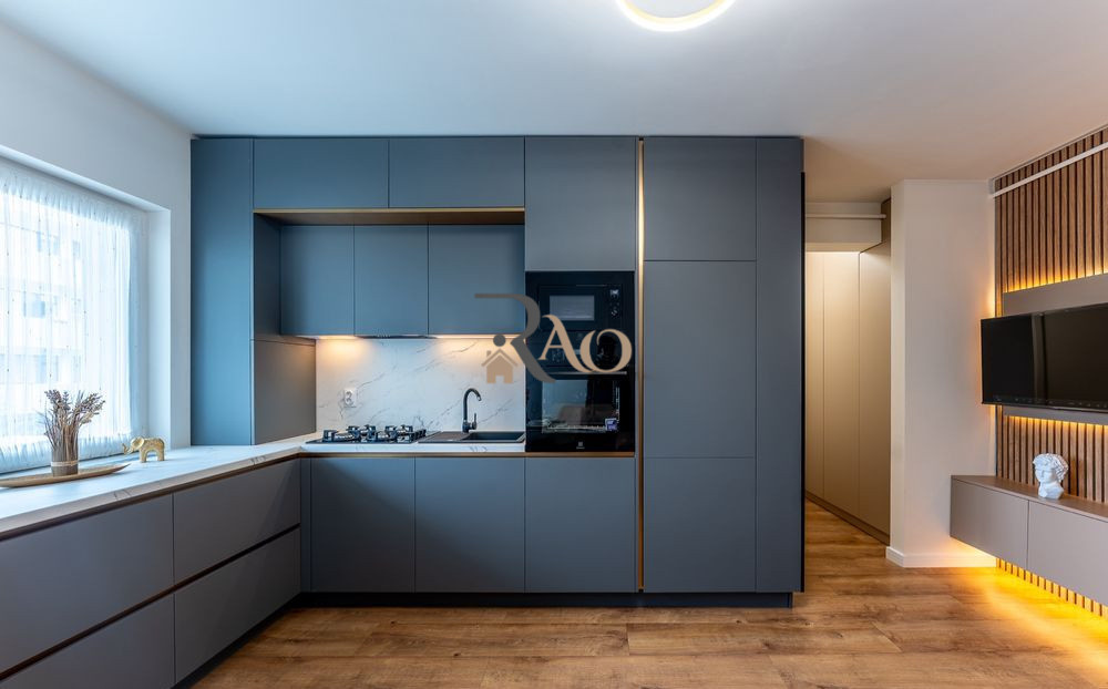 Apartament NOU, LUX, 3 camere, 54 mp, terasa, zona Terra!