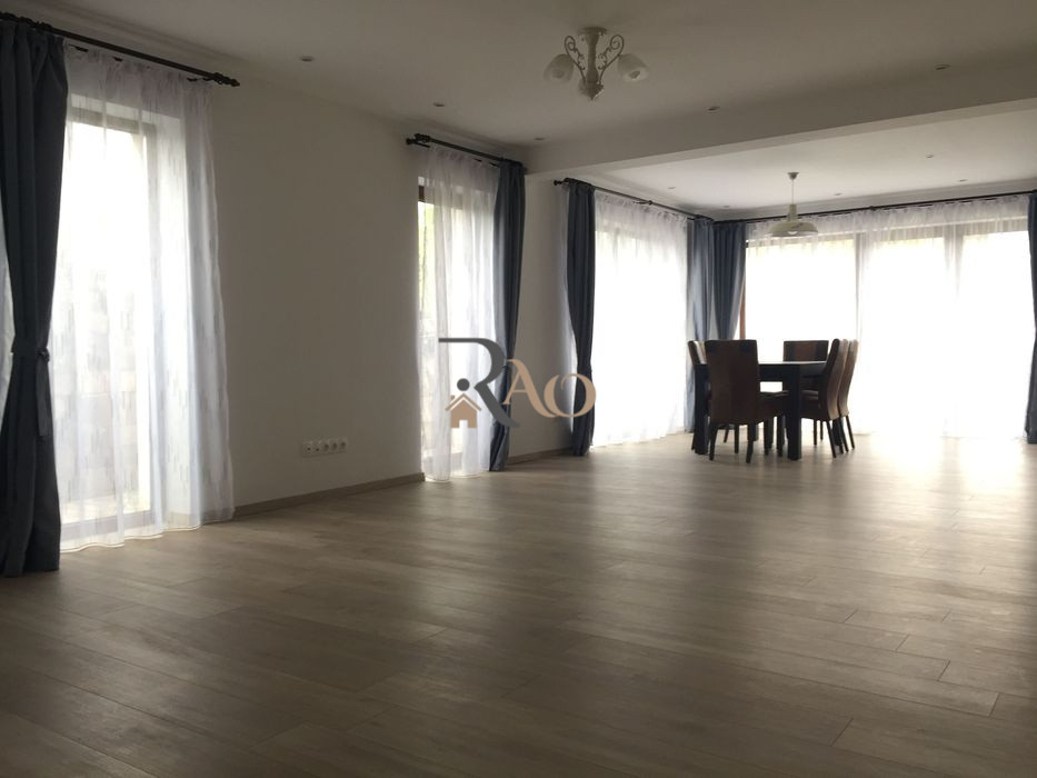 Duplex la cheie de inchiriat, 4 camere, 135mp, teren de 200mp, zona Borhanci!