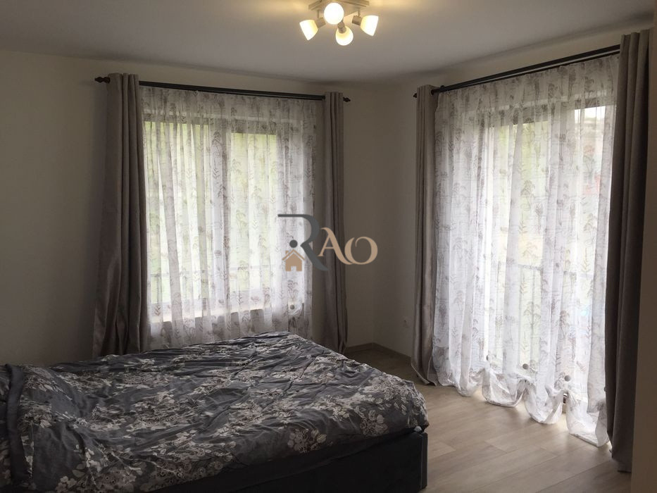 Duplex la cheie de inchiriat, 4 camere, 135mp, teren de 200mp, zona Borhanci!