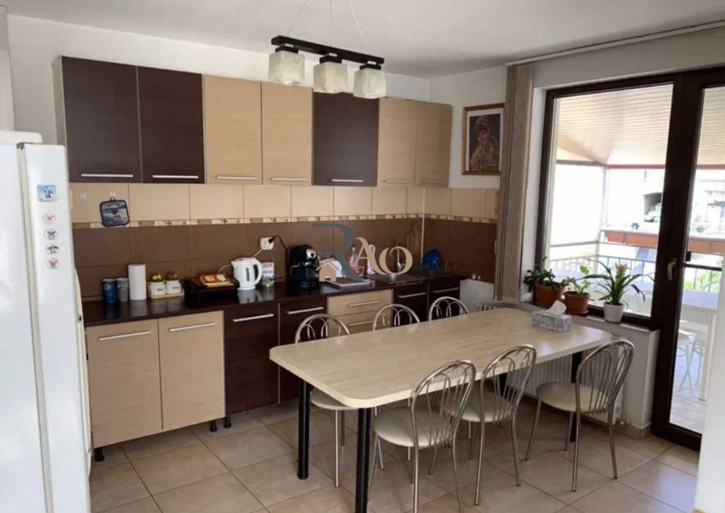 Casa individuala de inchiriat, 4 camere, 140mp, zona Auchan-Iris!