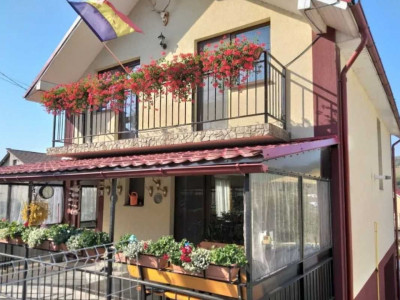 Casa individuala de inchiriat, 4 camere, 140mp, zona Auchan-Iris!