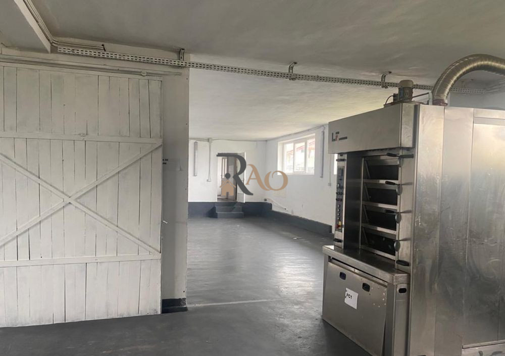 Spatiu industrial de inchiriat, 300mp, zona Aeroport!