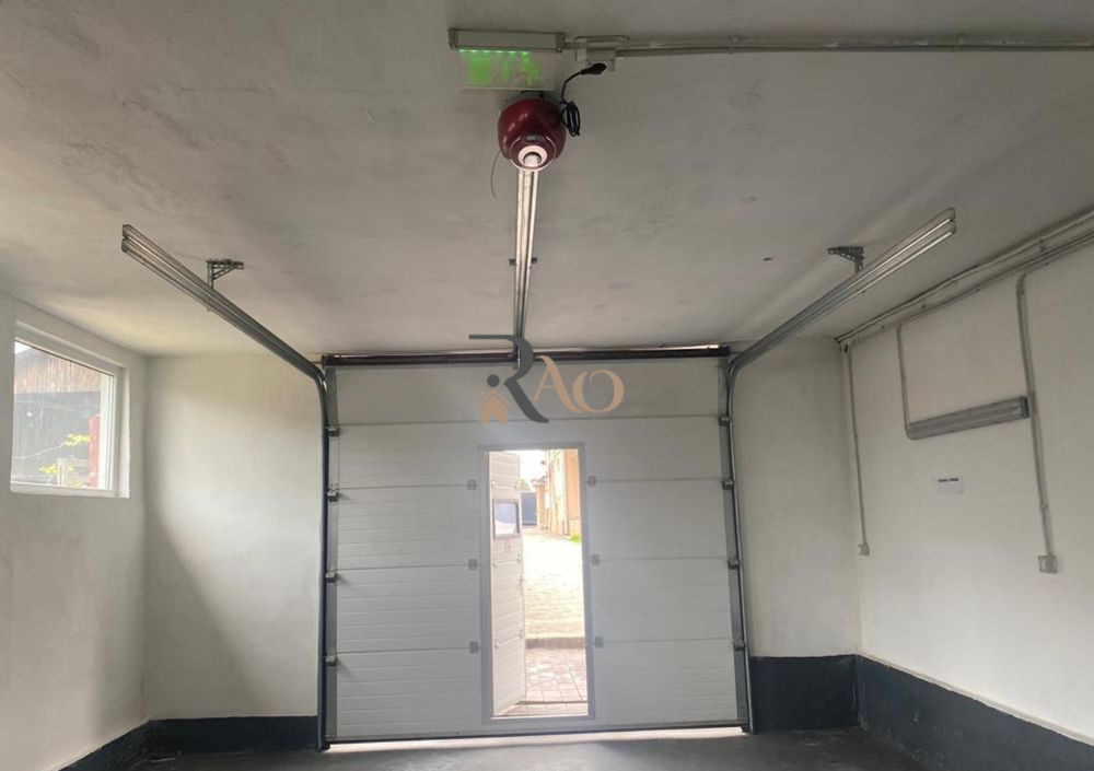 Spatiu industrial de inchiriat, 300mp, zona Aeroport!