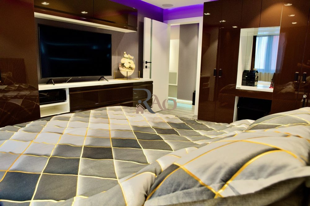 PENTHOUSE DE EXCEPȚIE – 80 MP UTILI | TERASĂ 30 MP | 2 PARCĂRI SUBTERANE