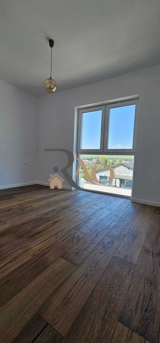 Apartament LUX 3 camere, 68mp, zona Oncos!