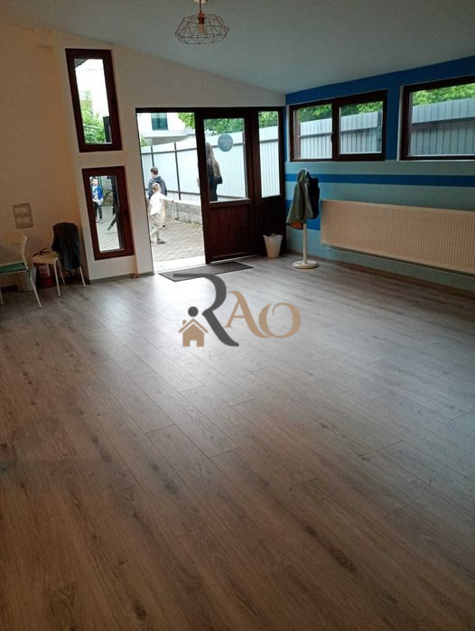 Spatiu comercial 70mp, curte, zona strazii Bistritei!