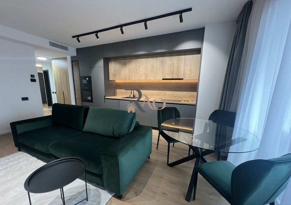 Apartament superb, 2 camere, terase, garaj, zona Parcul Feroviarilor!