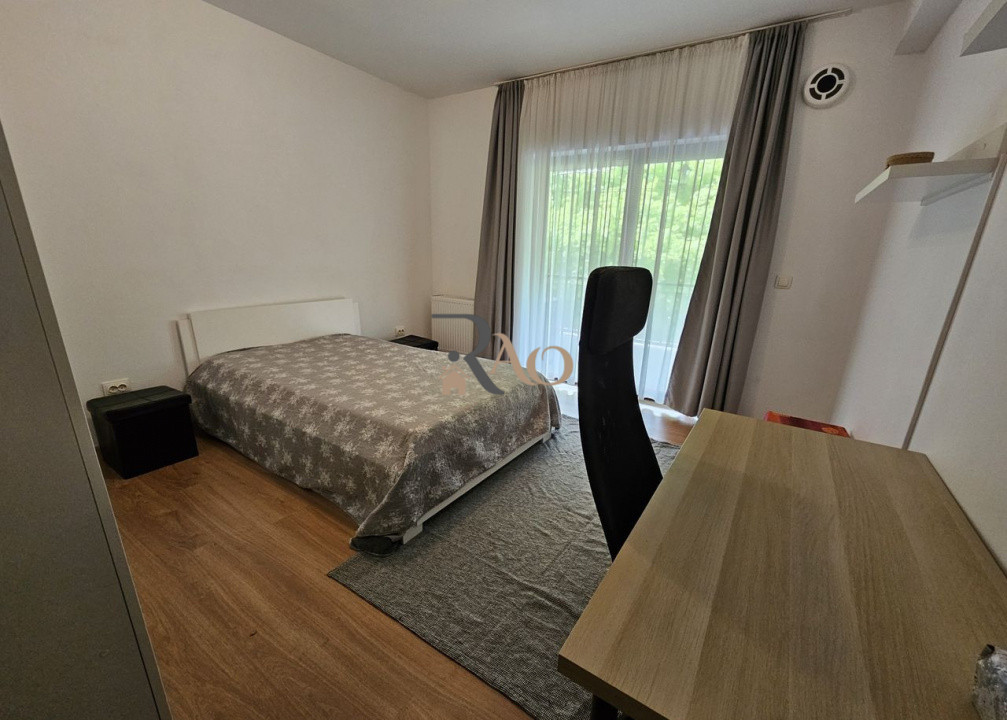 Apartament cu 3 camere, terasa, parcare, zona Edgar Quinet-Manastur!