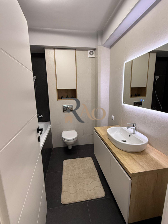 OPORTUNITATE! Apartament superb, NOU, 2 camere, balcon, zona Terra!