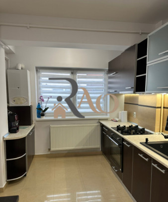 Apartament cu 3 camere, 79mp, balcon, 2 locuri parcare!