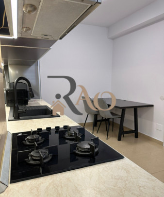 Apartament cu 3 camere, 79mp, balcon, 2 locuri parcare!