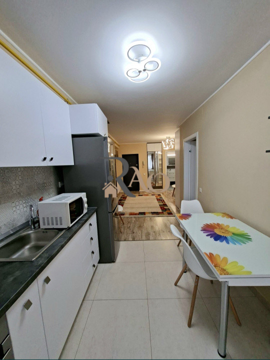 Apartament cochet, 2 camere, parcare, zona Vivo!
