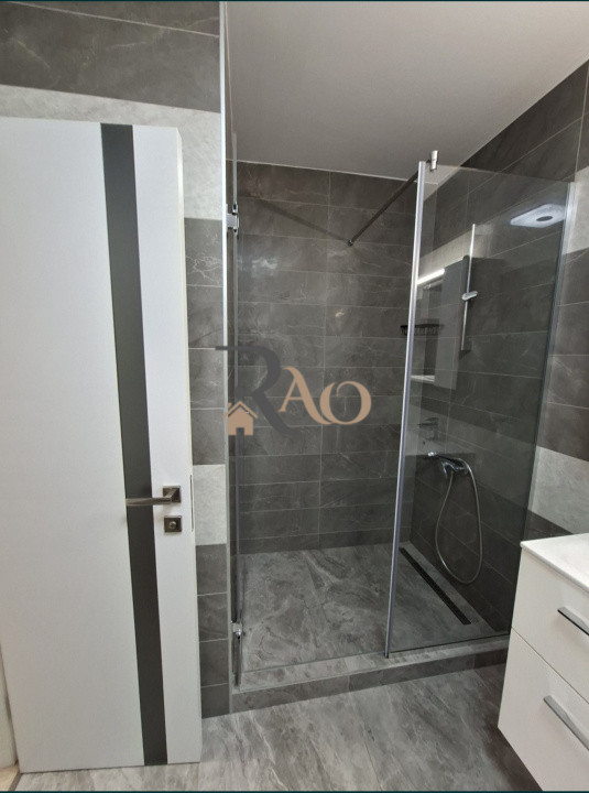 Apartament cochet, 2 camere, parcare, zona Vivo!