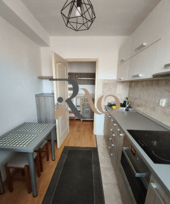 Apartament modern, 2 camere, A.C, parcare, zona Iulius Mall!