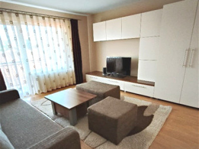 Apartament modern, 2 camere, A.C, parcare, zona Iulius Mall!