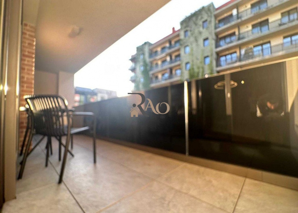 Apartament LUX, 2 camere, balcon, A.C, zona FSEGA!