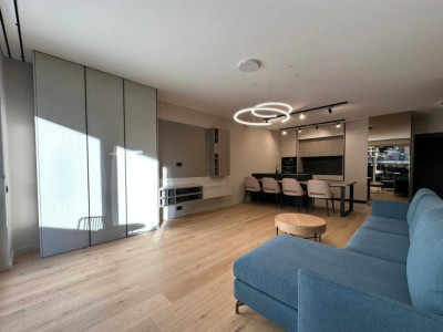 Apartament LUX, 2 camere, balcon, A.C, zona FSEGA!