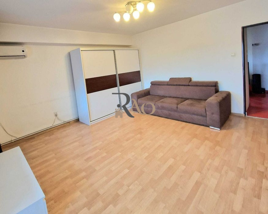 Apartament 2 camere decomandate, A.C, zona Plopilor!