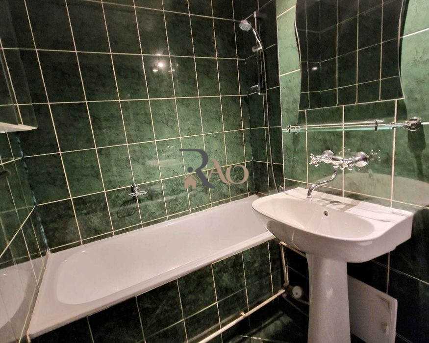 Apartament 2 camere decomandate, A.C, zona Plopilor!