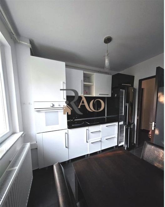 Ap cochet, 2 camere, balcon, zona Stefan Mora-Grigorescu!