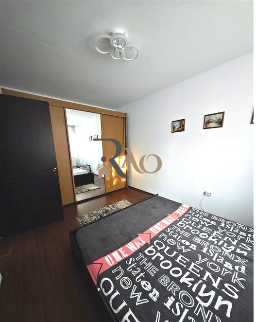 Ap cochet, 2 camere, balcon, zona Stefan Mora-Grigorescu!