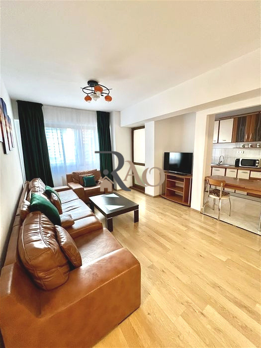 Apartament cu 2 camere, 58mp, balcon, zona Nasaud-Centru!