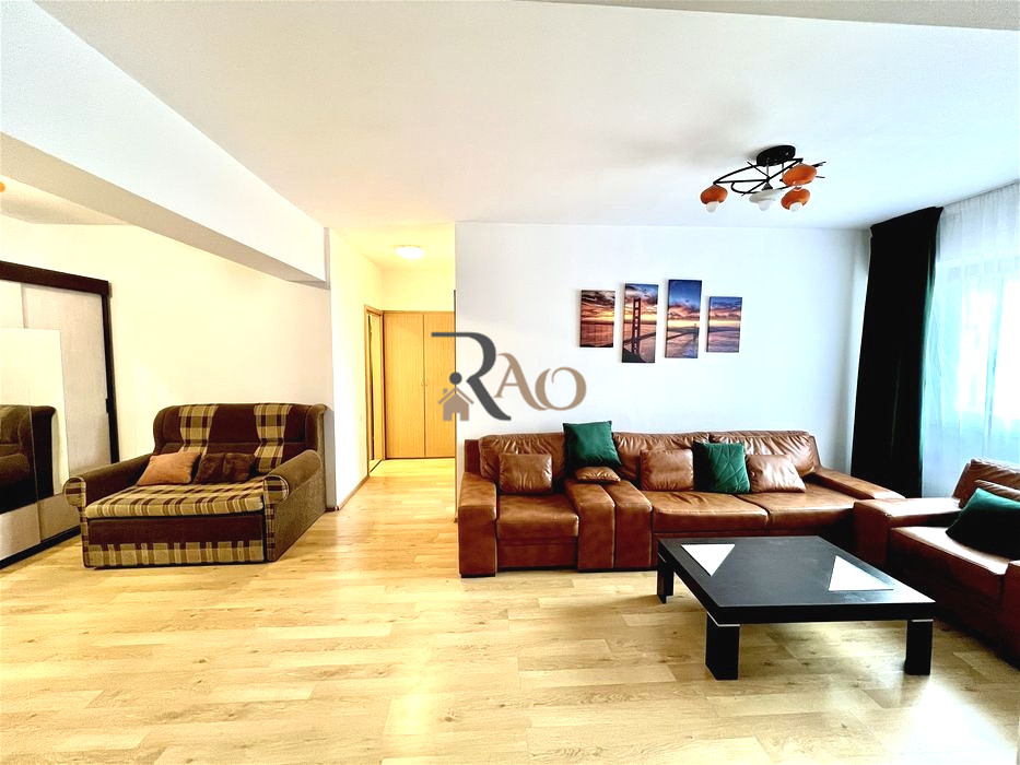 Apartament cu 2 camere, 58mp, balcon, zona Nasaud-Centru!