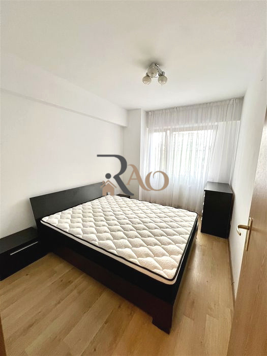 Apartament cu 2 camere, 58mp, balcon, zona Nasaud-Centru!