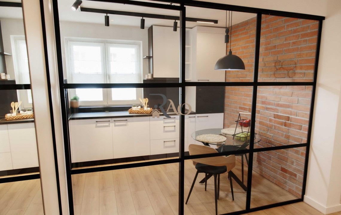 Apartament superfinisat, la cheie, 2 camere, zona Piata Flora-Manastur!