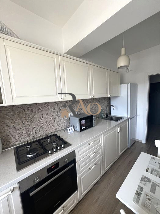 Apartament 1 camera cu parcare subterana, zona Eugen Ionescu!