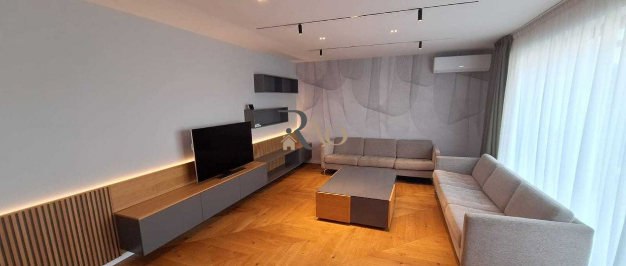 Rafinament și Lumină – Apartament de Lux pe Două Etaje, cu Terasă, în Buna Ziua!