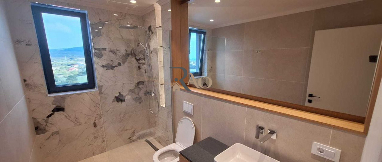 Rafinament și Lumină – Apartament de Lux pe Două Etaje, cu Terasă, în Buna Ziua!