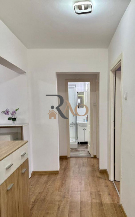 Apartament cu 4 camere, 80mp, parcare, zona strazii Aurel Vlaicu!