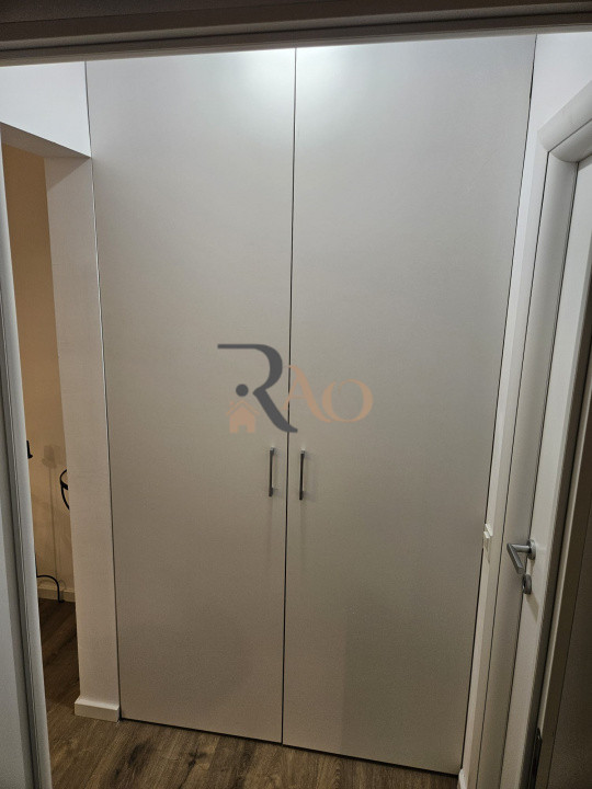 Apartament superb, 2 camere, ocupabil imediat, zona Piata Hermes!