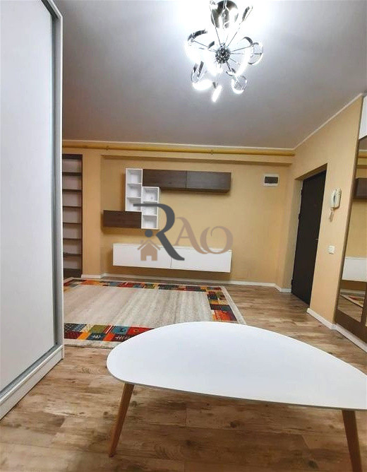 Apartament cochet, 2 camere, parcare, zona Vivo!