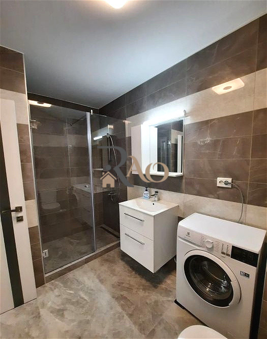 Apartament cochet, 2 camere, parcare, zona Vivo!