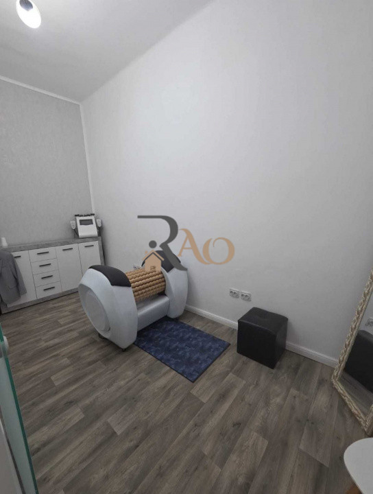 Spațiu comercial de închiriat, 60mp, ideal salon cosmetică, zona Centrală!